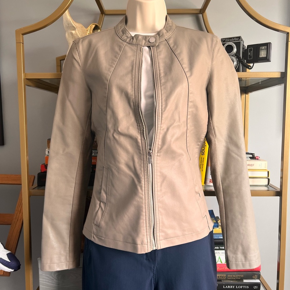 7 Fall Essentials - image 4